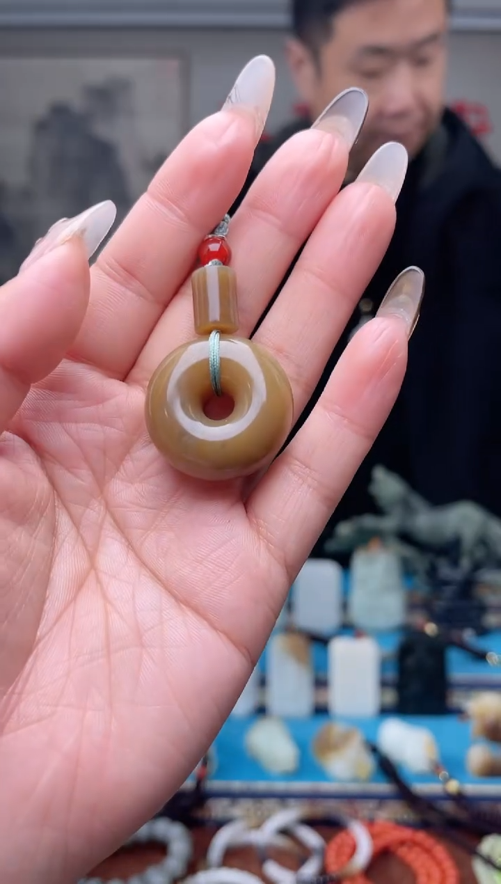 【闪购商品】和田玉挂件未镶嵌1多样性发 拍一发一