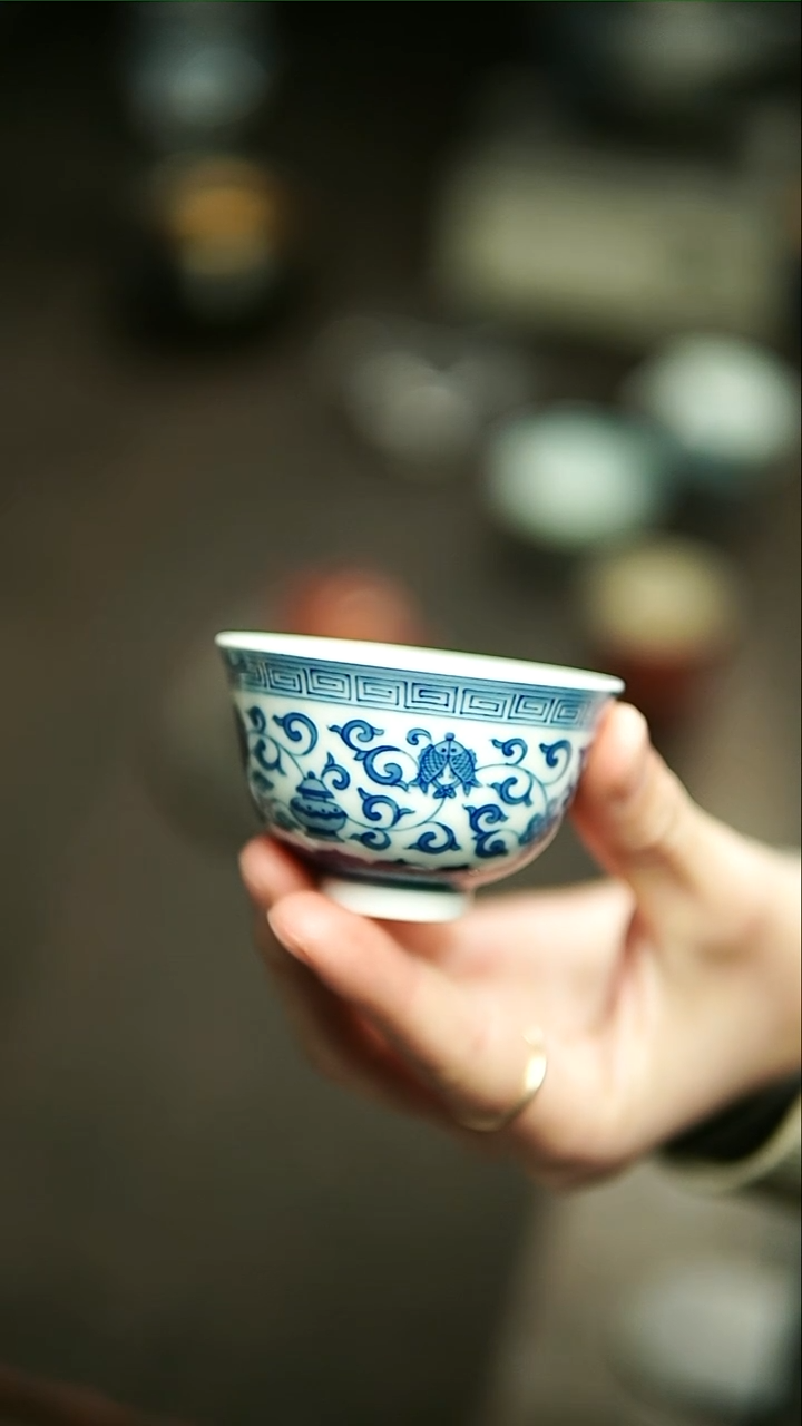 【闪购商品】玉窑青花八宝杯111111111111