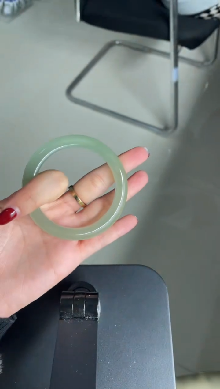 未镶嵌手镯石英质玉156-54