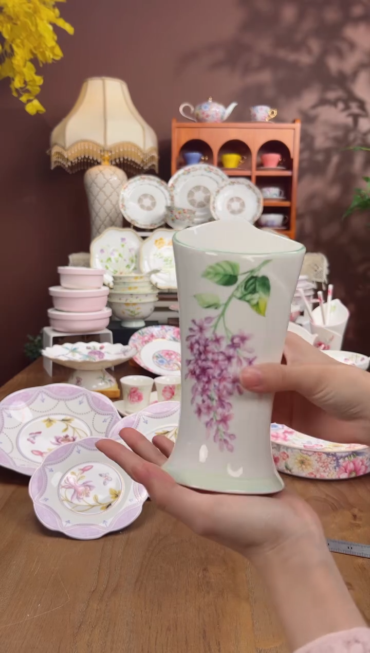 【闪购商品】瓦当丁香花筷子筒1个