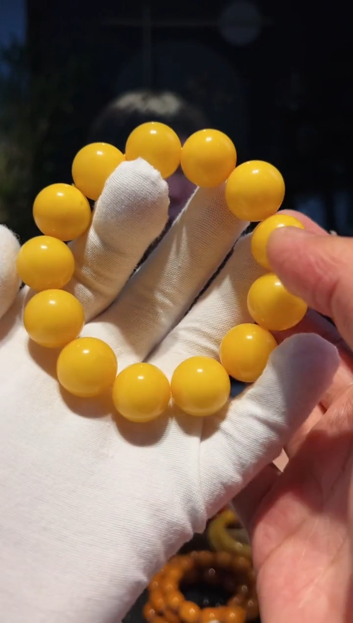 未镶嵌蜜蜡手链17+单圈