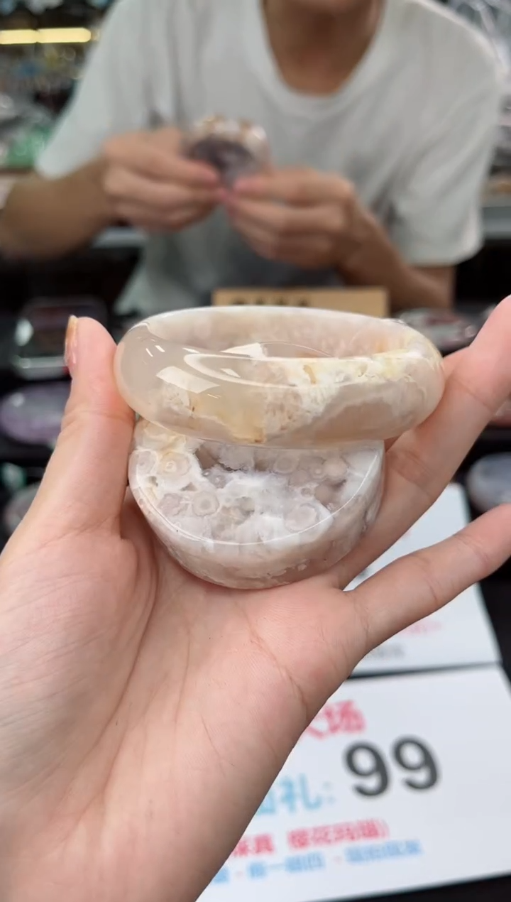 【闪购商品】石英质玉手镯未镶嵌57圈口（不退不换）1569132