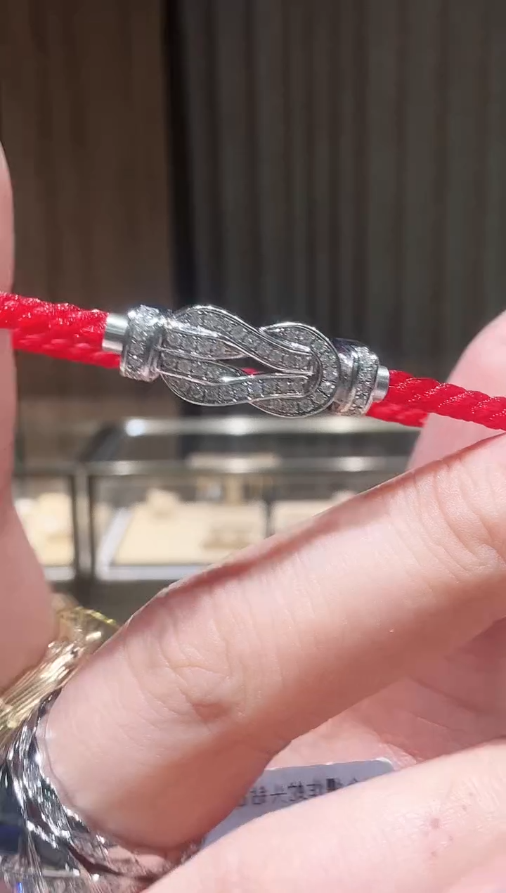 18K金镶嵌吊坠钻石AT0004-W