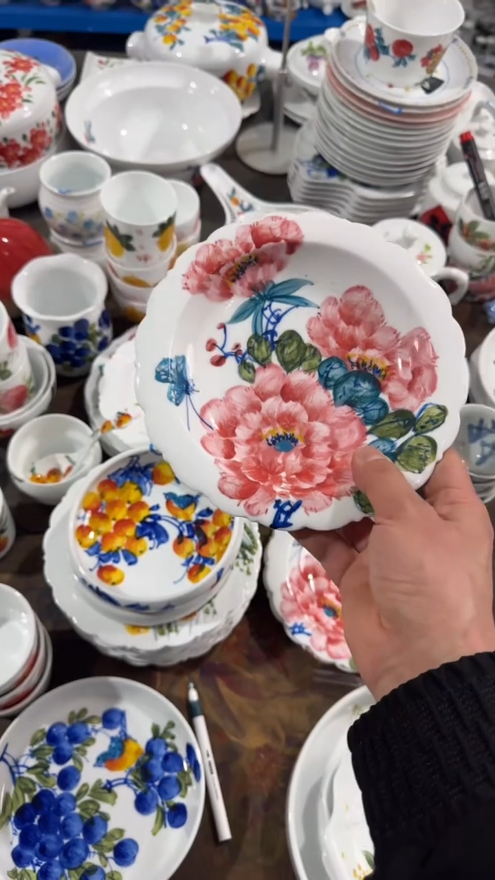 摆件陶瓷景德镇高温瓷（花刺盘）