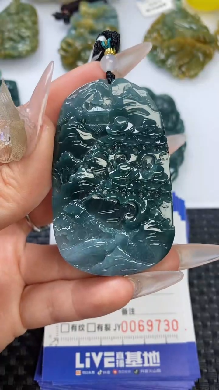 【闪购商品】翡翠颈饰未镶嵌1111111111111111