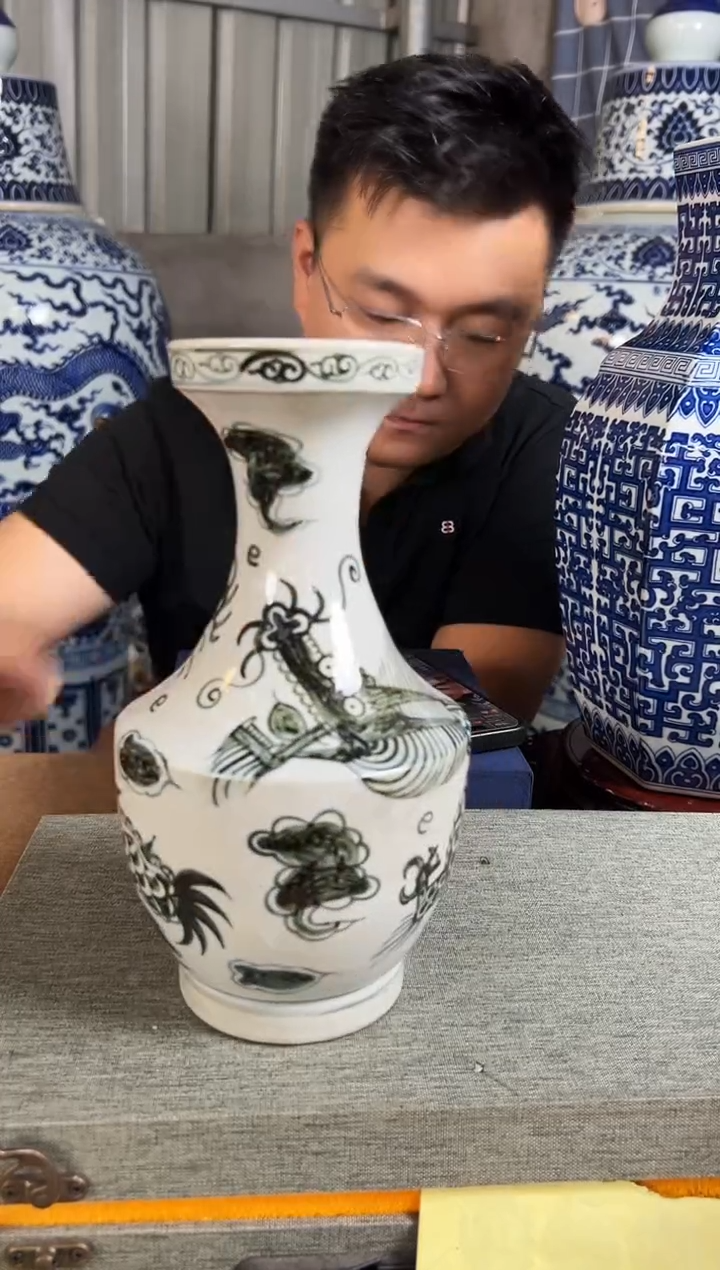 摆件现代艺陶瓷S572