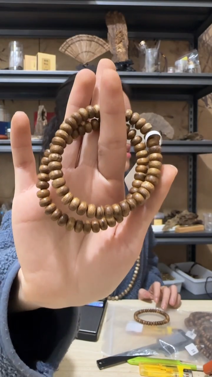 【闪购商品】沉香手串柬埔寨野料手串多样性发一条