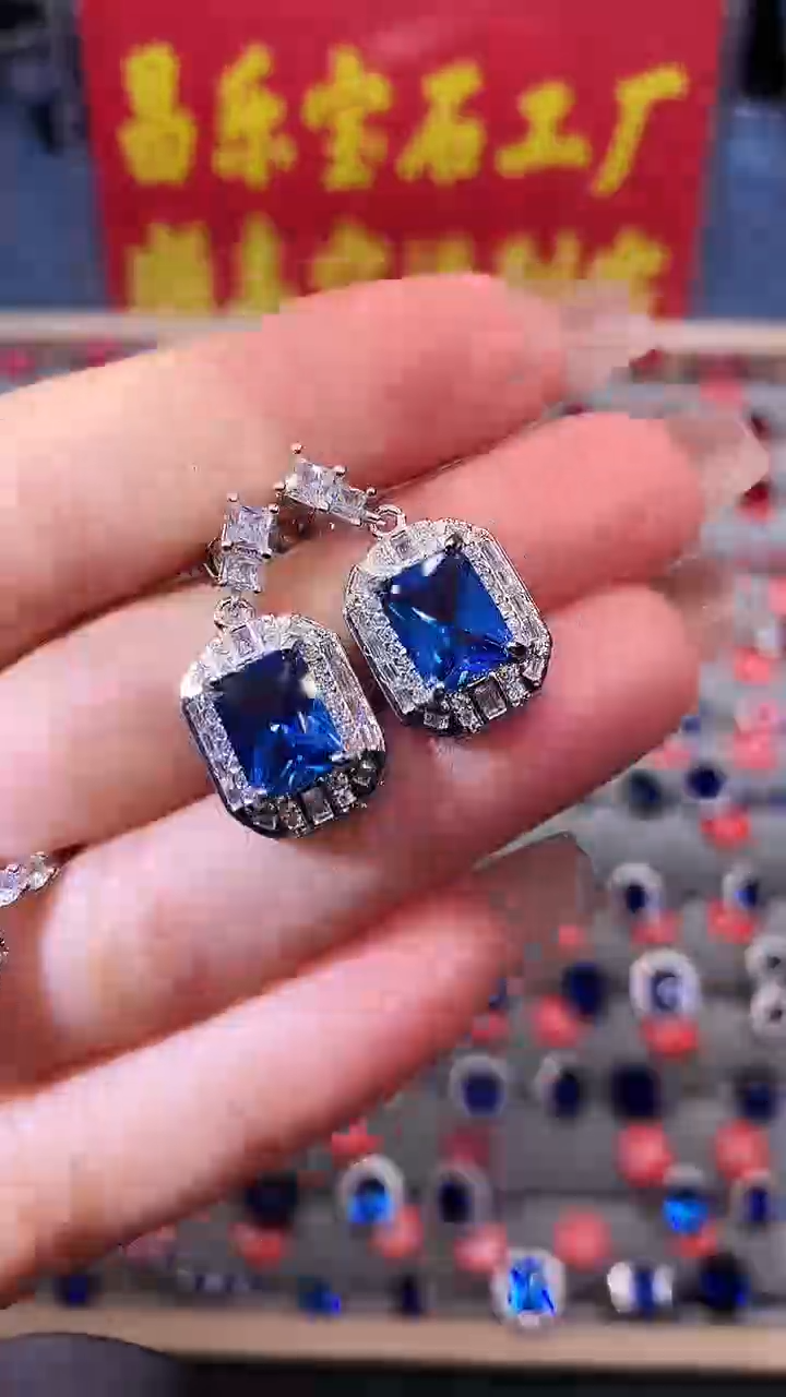 【闪购商品】蓝宝石耳饰银S925镶嵌1111