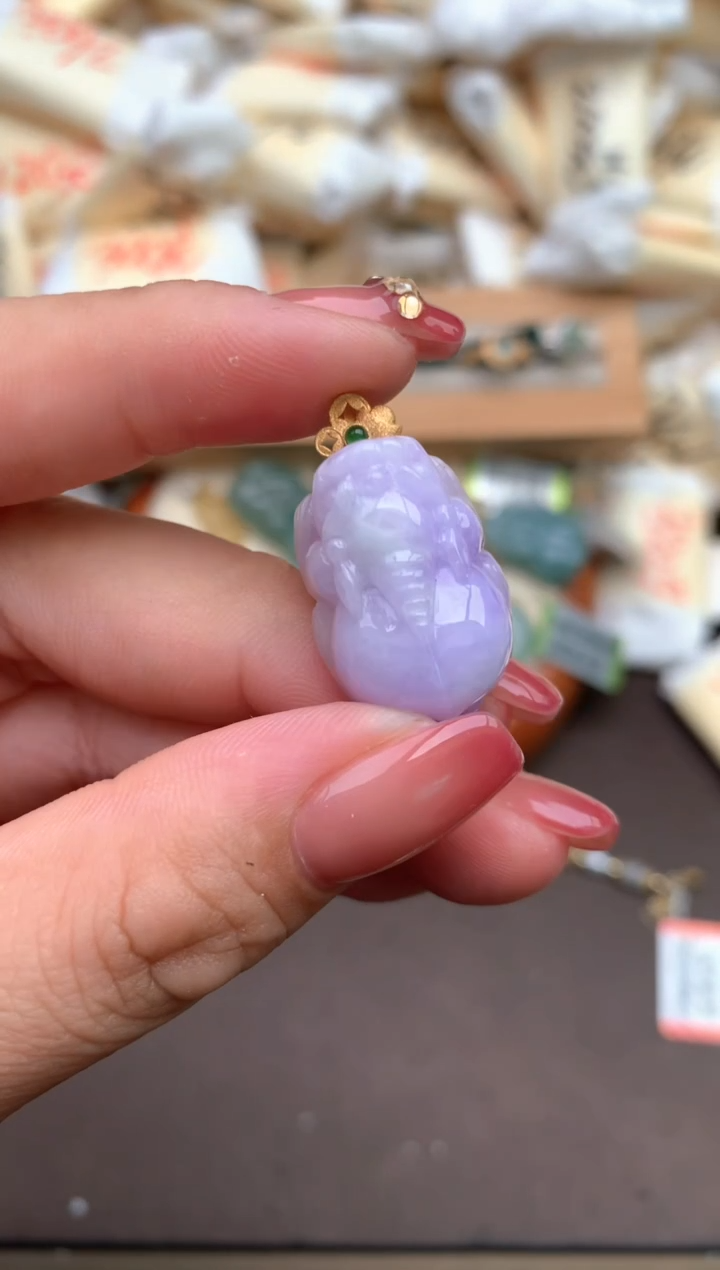 翡翠18K金镶嵌挂件—