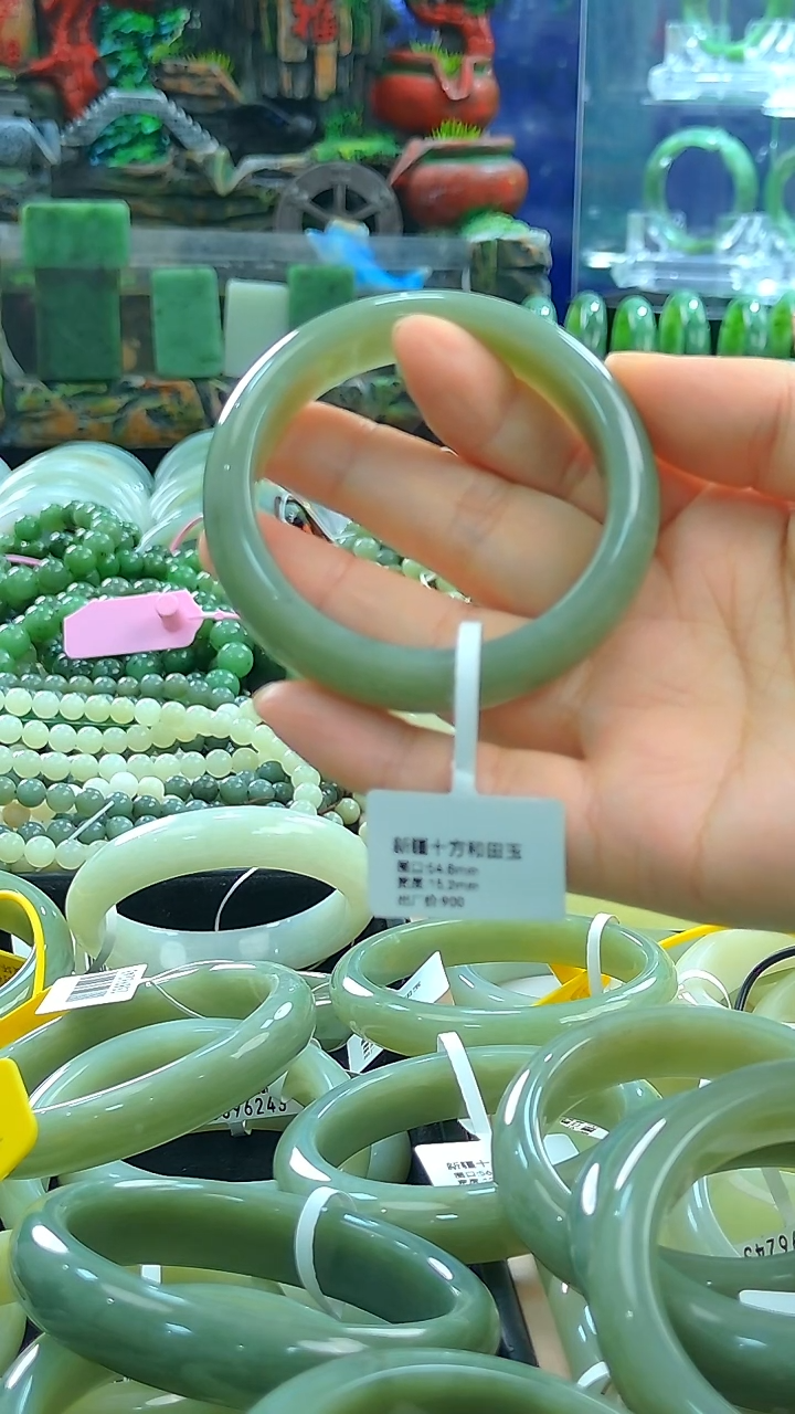 未镶嵌手镯和田玉54.8