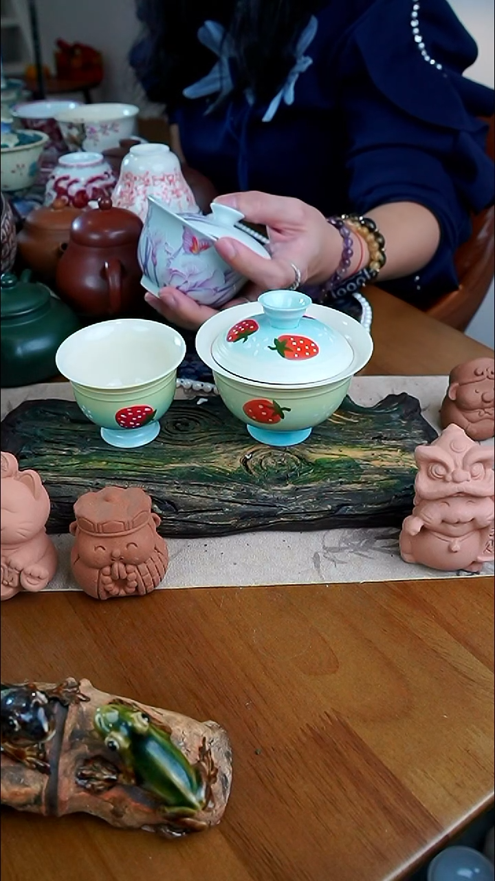 茶瓷物语草莓盖碗