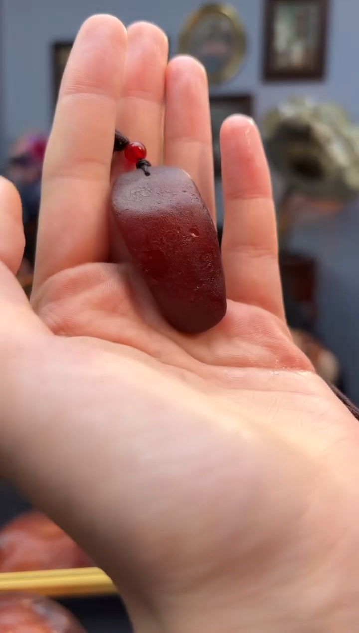 琥珀颈饰未镶嵌吊坠
