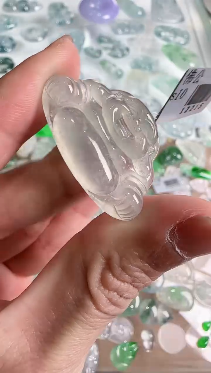 【闪购商品】翡翠吊坠(不含链)未镶嵌··