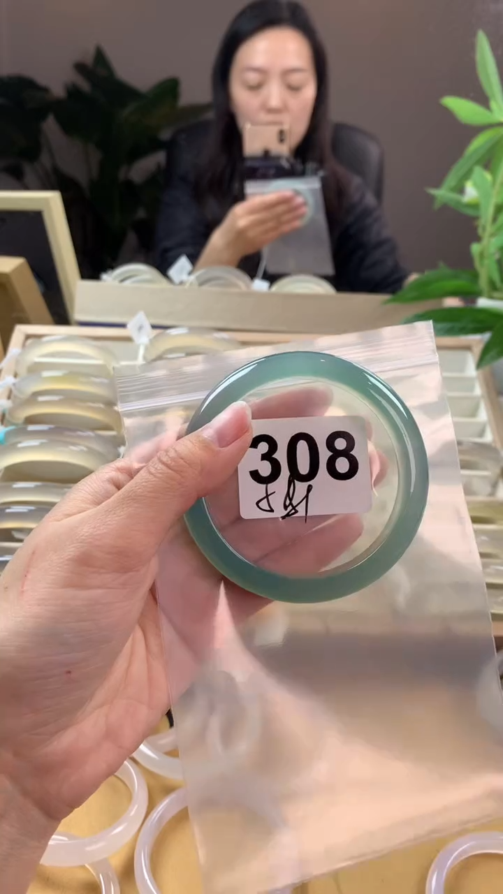 【闪购商品】玛瑙/玉髓手镯未镶嵌308