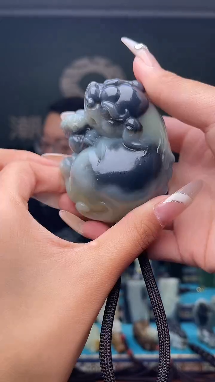 未镶嵌和田玉挂件1