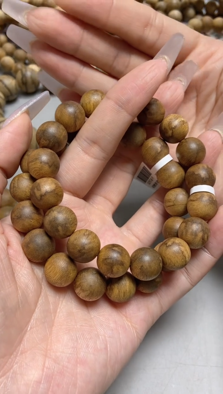 手串沉香菩萨棋圆珠单圈1.3多样性发其一