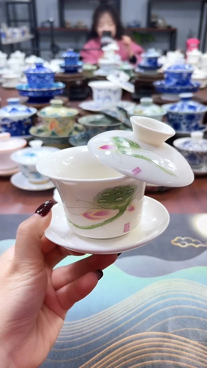 【闪购商品】小号鱼戏荷莲马蹄盖碗