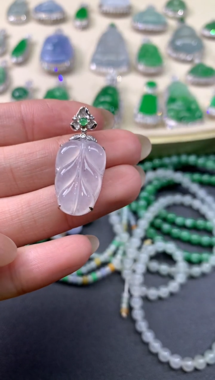 【闪购商品】翡翠吊坠(不含链)18K金镶嵌89天然A货翡翠