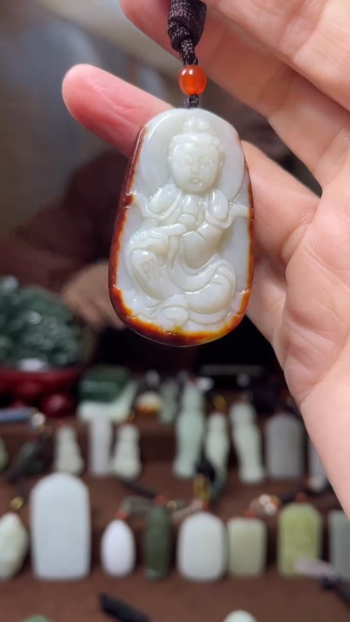 颈饰未镶嵌和田玉·