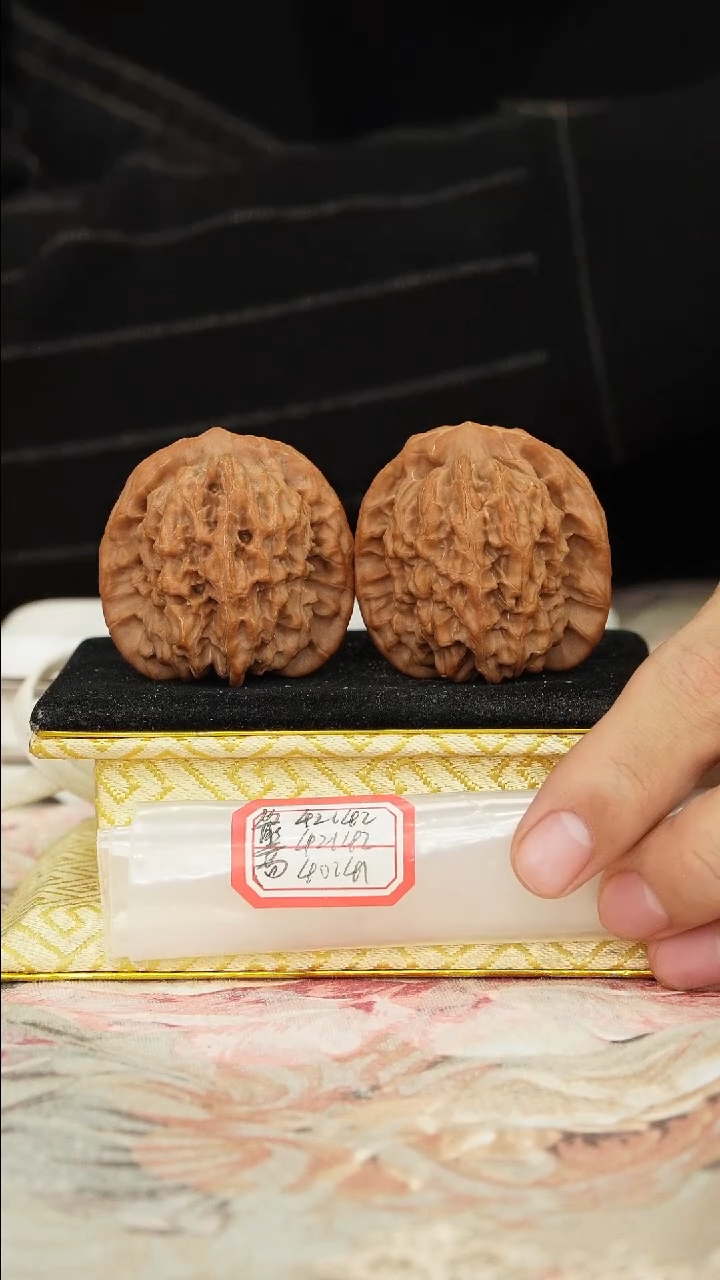 【闪购商品】文玩核桃把件非嫁接马老四