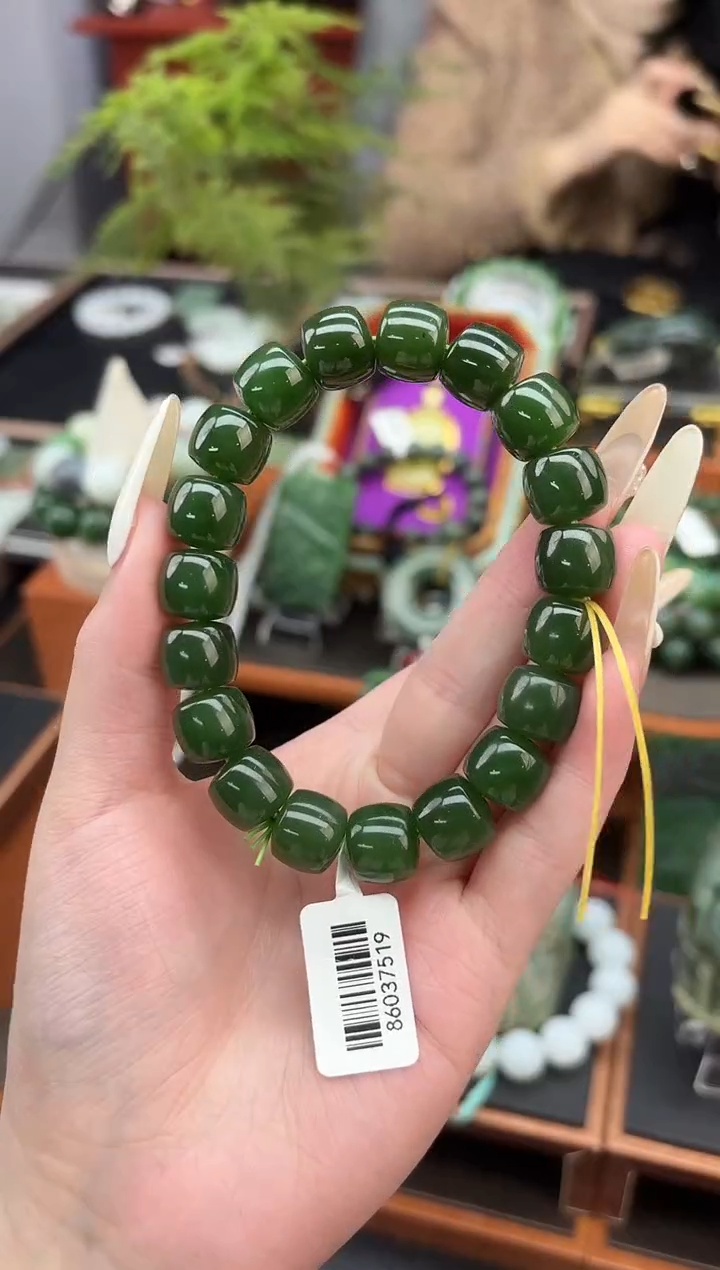 未镶嵌手串和田玉董小姐推荐 多样性发货 拍一发一by12