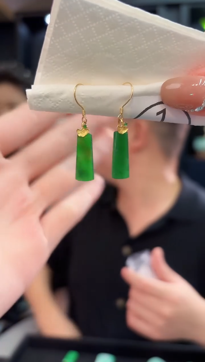 18K金镶嵌翡翠耳饰 缅料A货/支持复检/一件