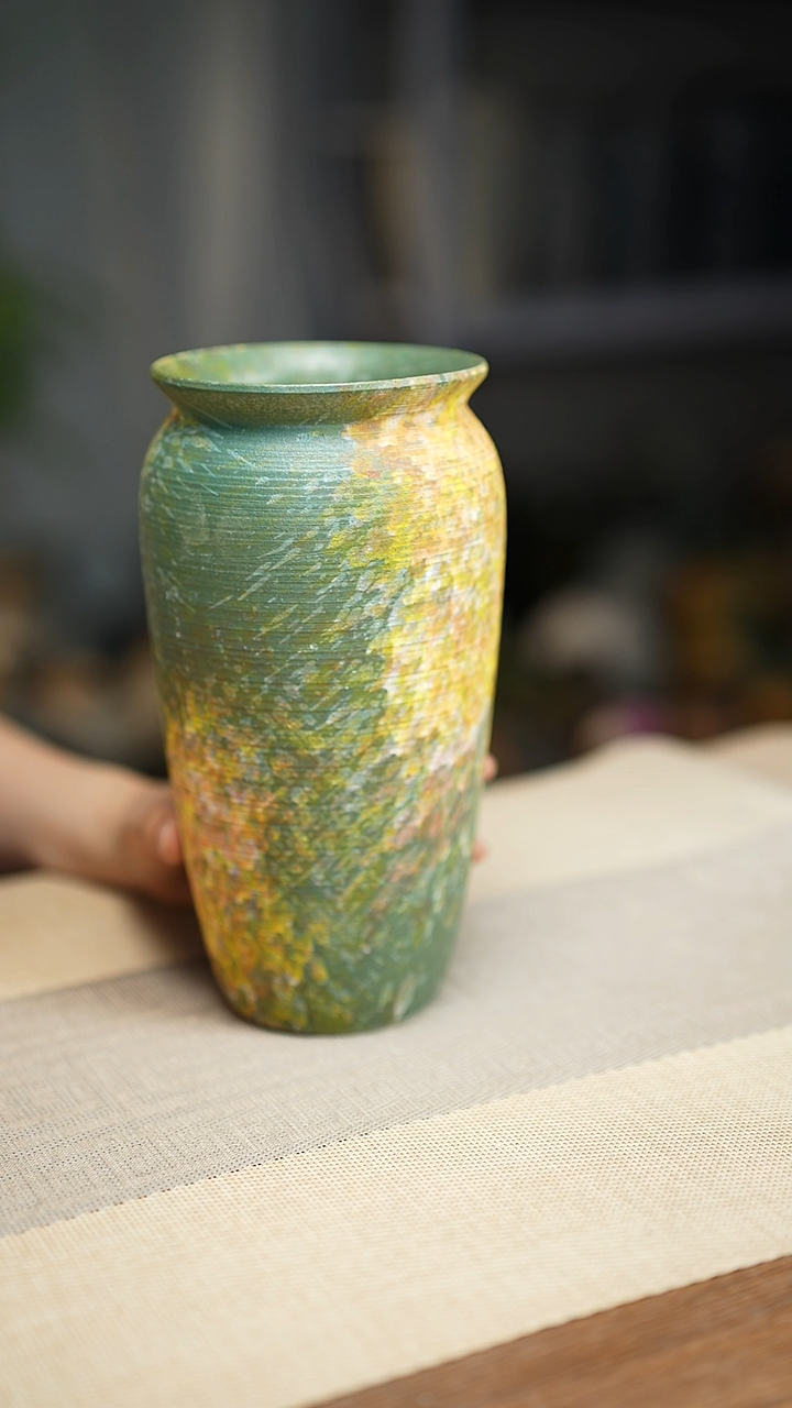  花器涂鸦绿翻口高25