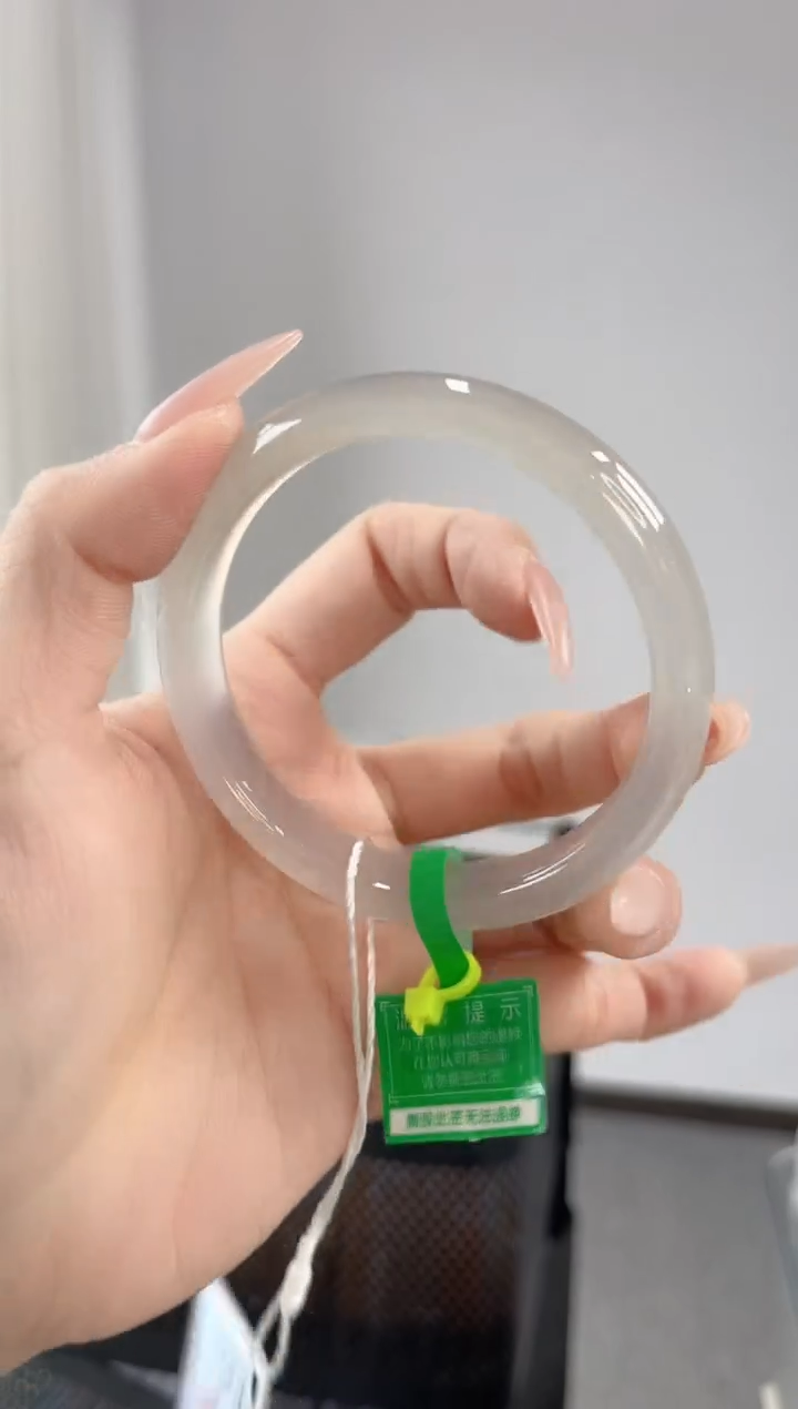 【闪购商品】玛瑙/玉髓手镯未镶嵌59-60圈口