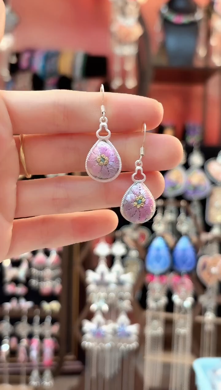 织绣云织谣民族风精美饰品   414