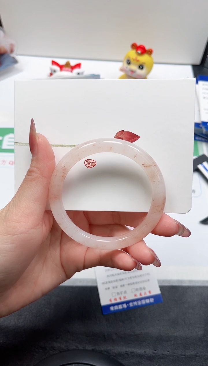 【闪购商品】石英质玉手镯未镶嵌168-56.8