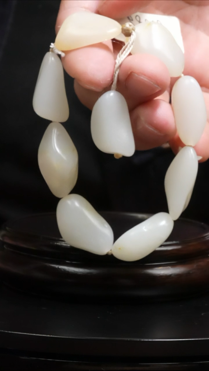 【闪购商品】和田玉手串未镶嵌62.8g和田玉原石