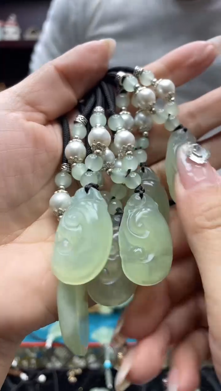 未镶嵌岫玉吊坠多样性发*货拍一发一