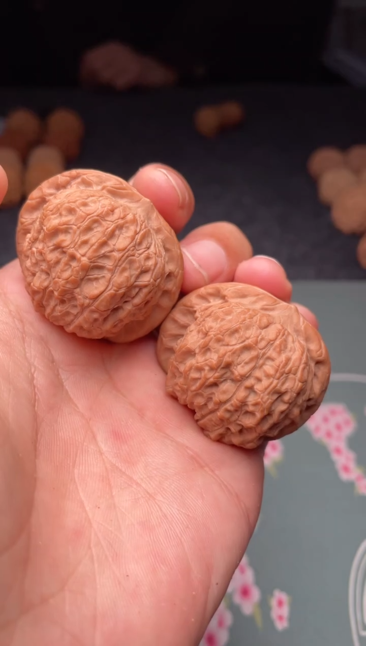 把件文玩核桃a38  血麒麟 39尺