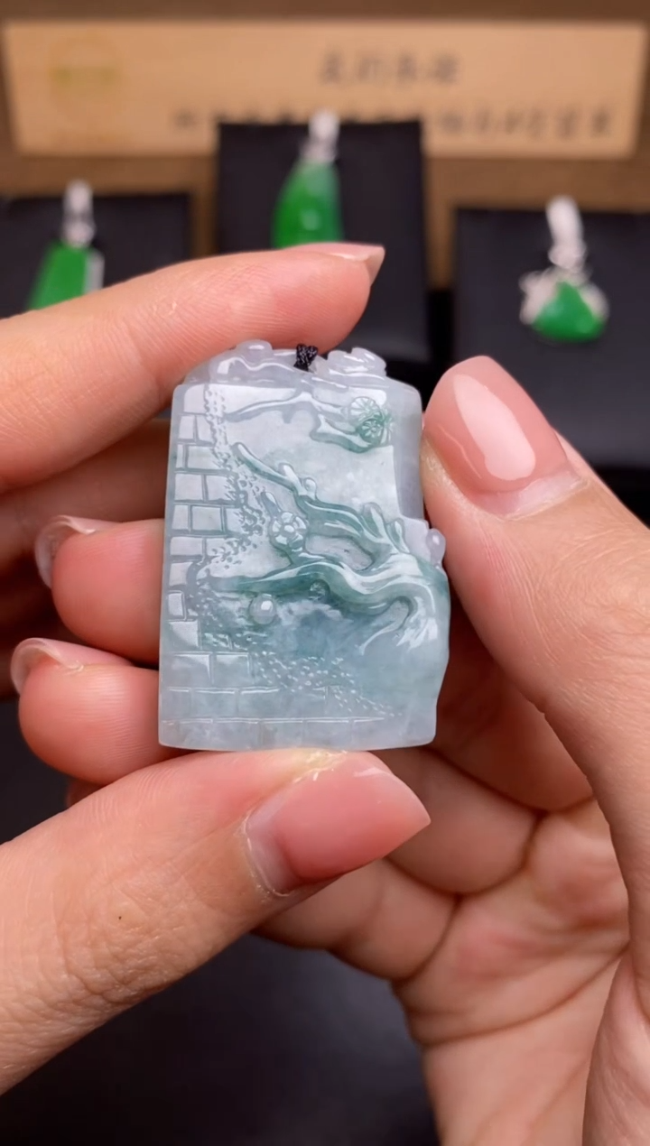 【闪购商品】翡翠颈饰未镶嵌翡翠