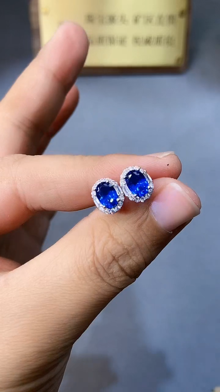 【闪购商品】蓝宝石耳饰银S925镶嵌354