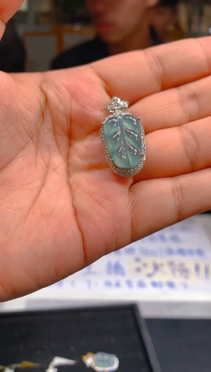 【闪购商品】定制翡翠未镶嵌3定制翡翠-多样性发货 {发其 一}