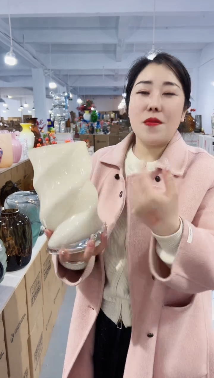 【闪购商品】玻璃花伴你花瓶微瑕-KYKS