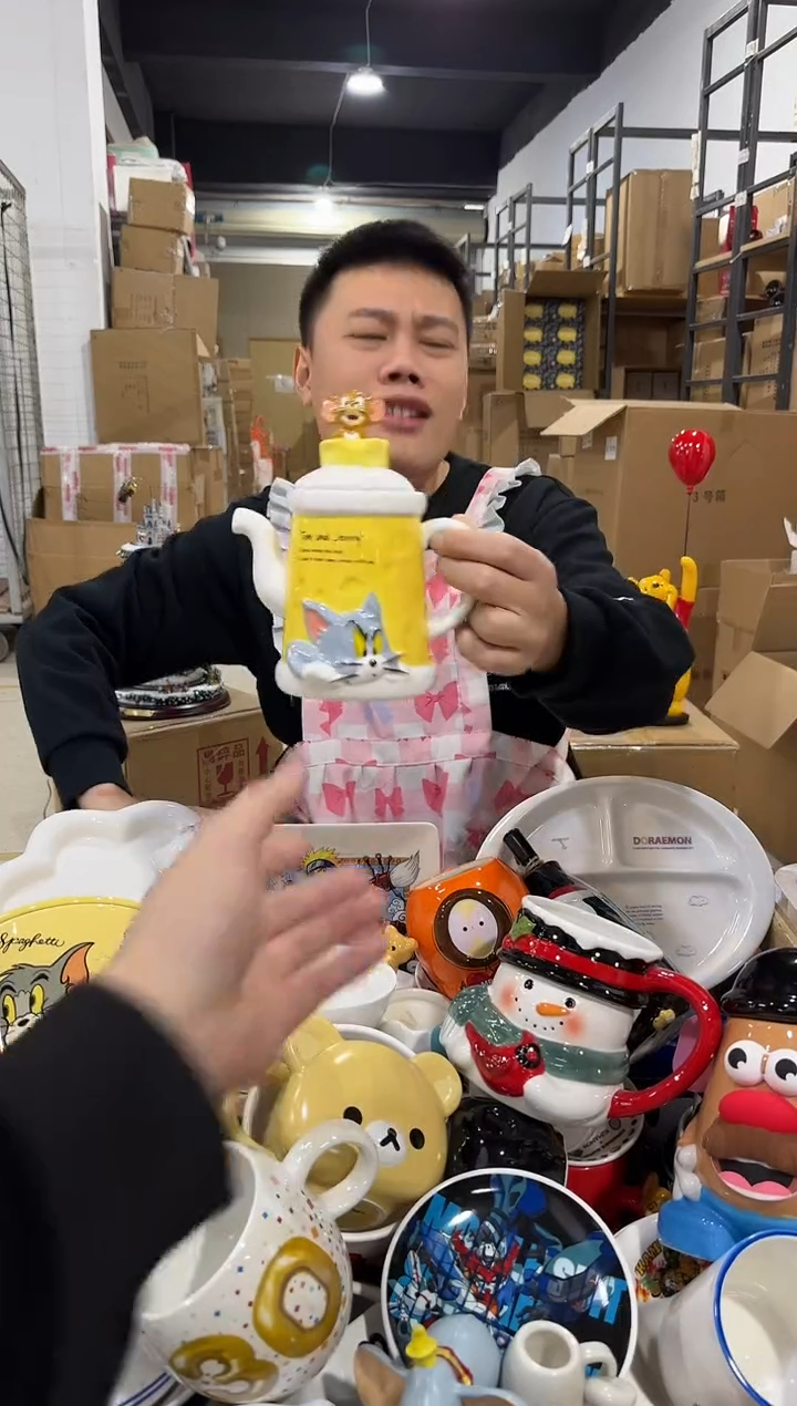 瓷片原盒猫和老鼠奶酪茶壶