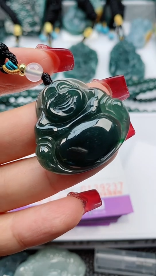 【闪购商品】翡翠颈饰未镶嵌           