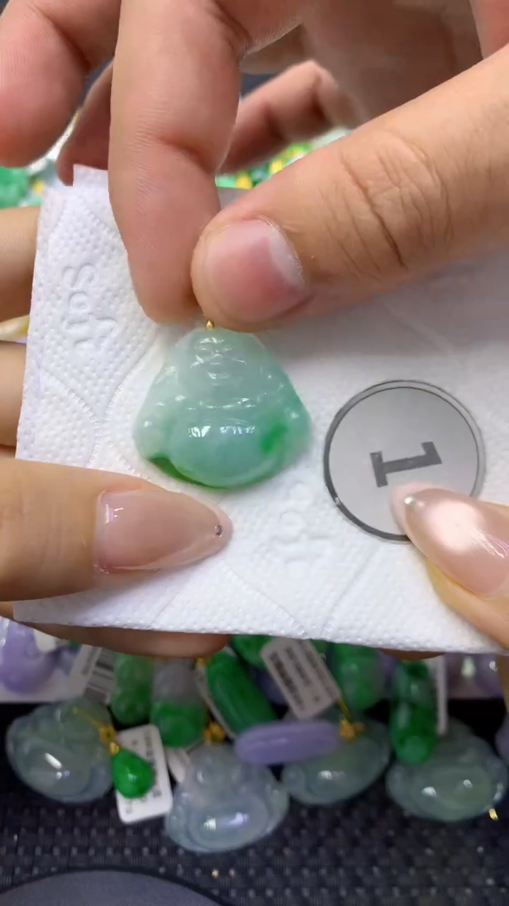 颈饰未镶嵌翡翠天然缅甸翡翠A货