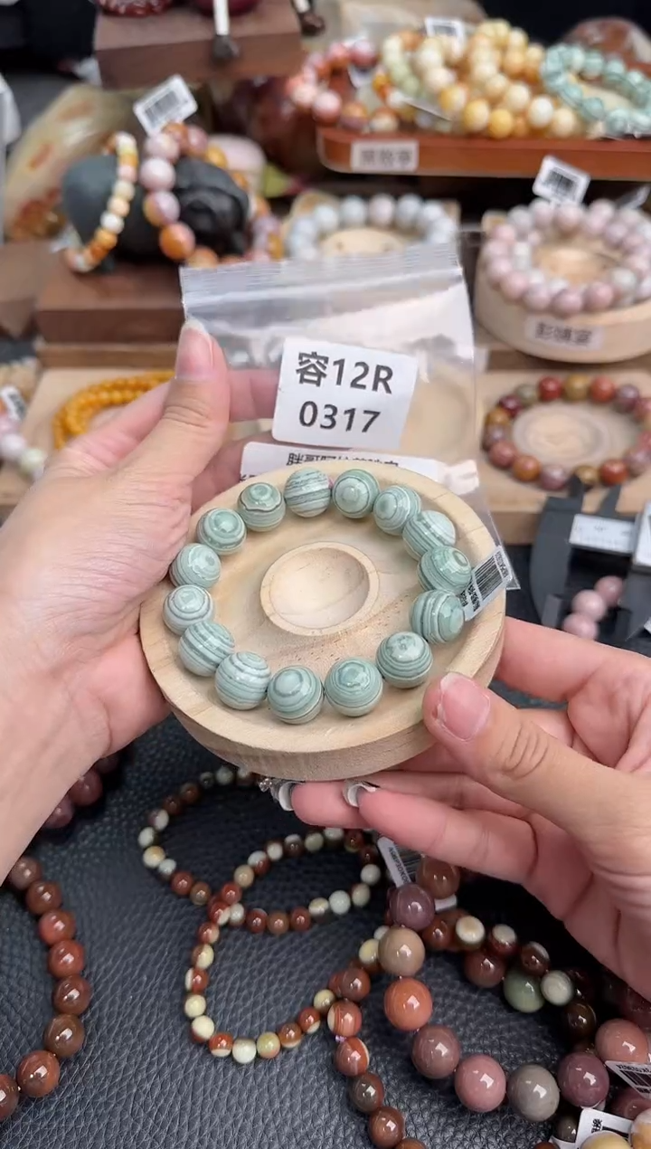 石英质玉手链未镶嵌12R0317