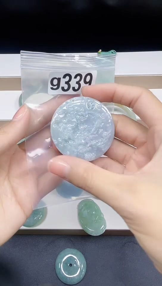 颈饰未镶嵌翡翠天然翡翠吊坠挂件