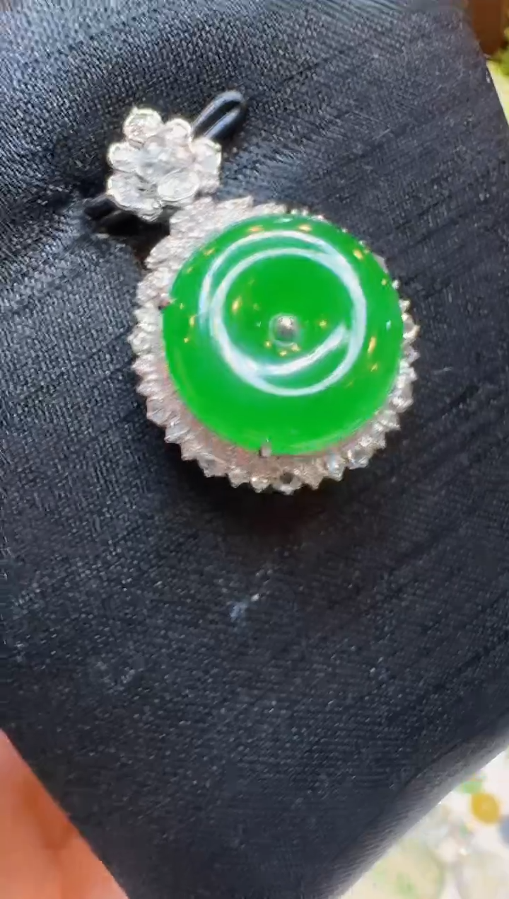 【闪购商品】翡翠吊坠(不含链)18K金镶嵌多样性团购发一件