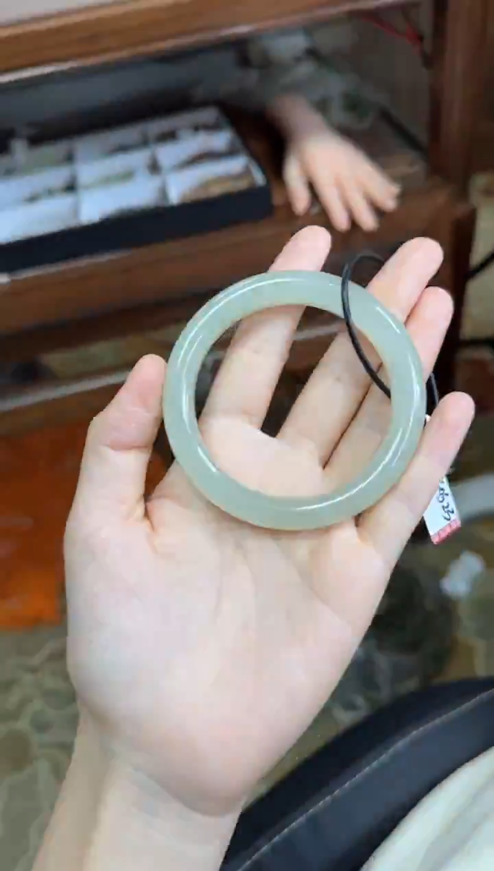 未镶嵌手镯和田玉55