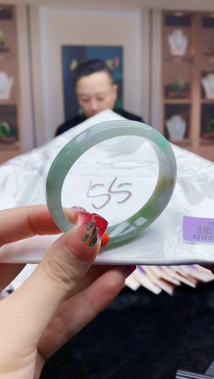 【闪购商品】翡翠手镯未镶嵌    H24-44