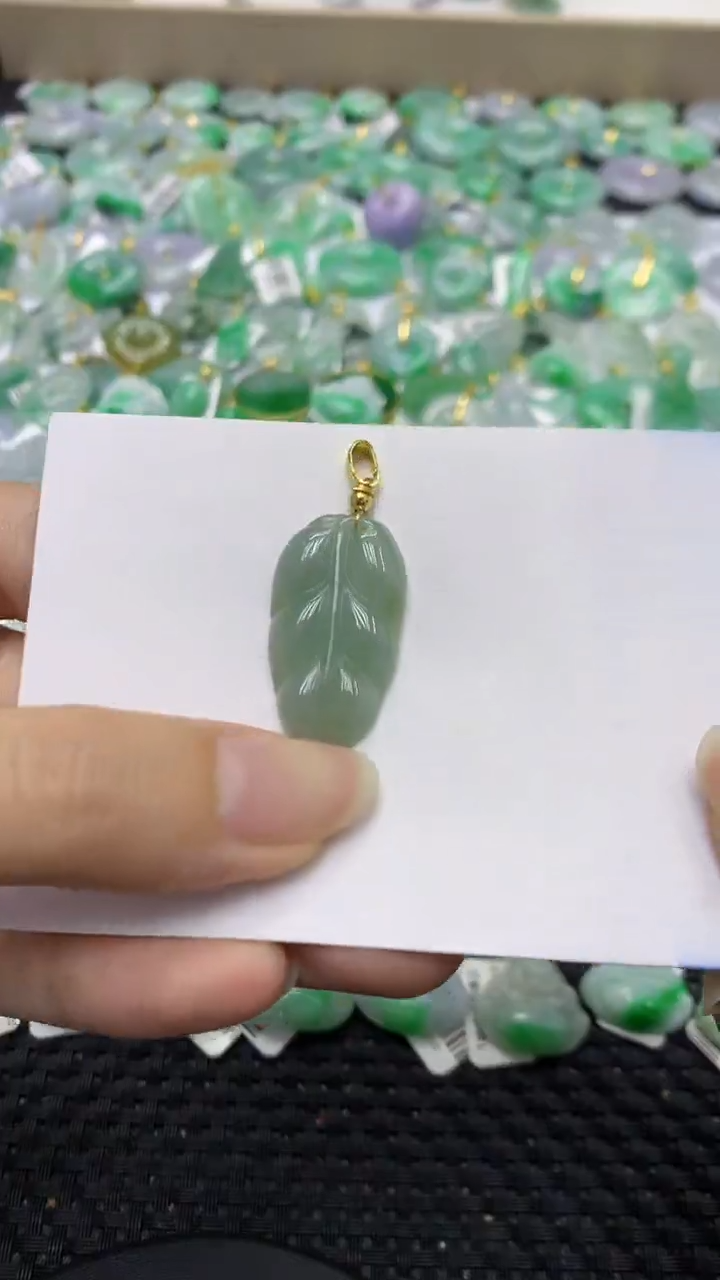 翡翠未镶嵌颈饰天然缅甸翡翠A货