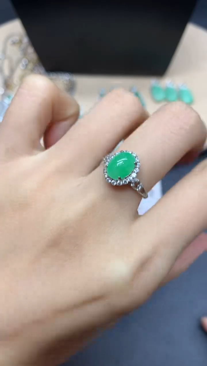 【闪购商品】翡翠戒指银S925镶嵌蛋面【无服务费】