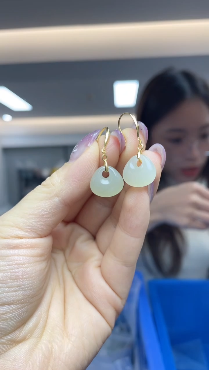 和田玉银S925镶嵌耳饰（多样性发一件）