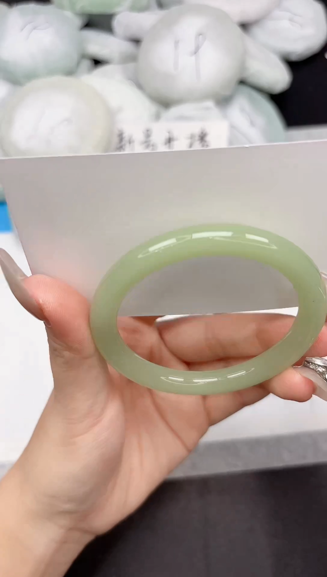 未镶嵌手镯石英质玉169-53