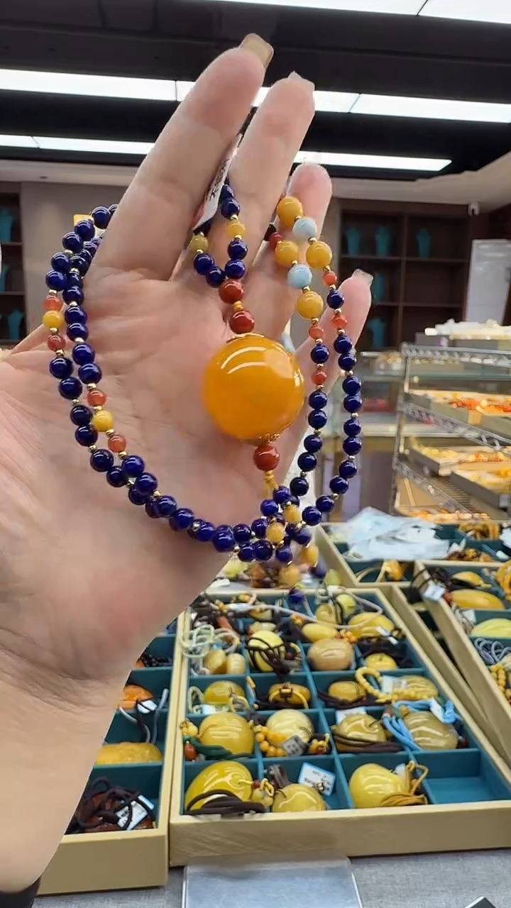 琥珀颈饰未镶嵌105秒拍号 假一罚三 